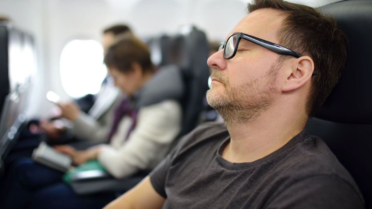 10 pomysłów na nudę w samolocie 