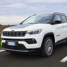 Zima pełna przygód z modelem Jeep® Compass Winter Edition