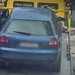 Miał 2,38 promila i uciekał przed policją. Auto trafiło na parking